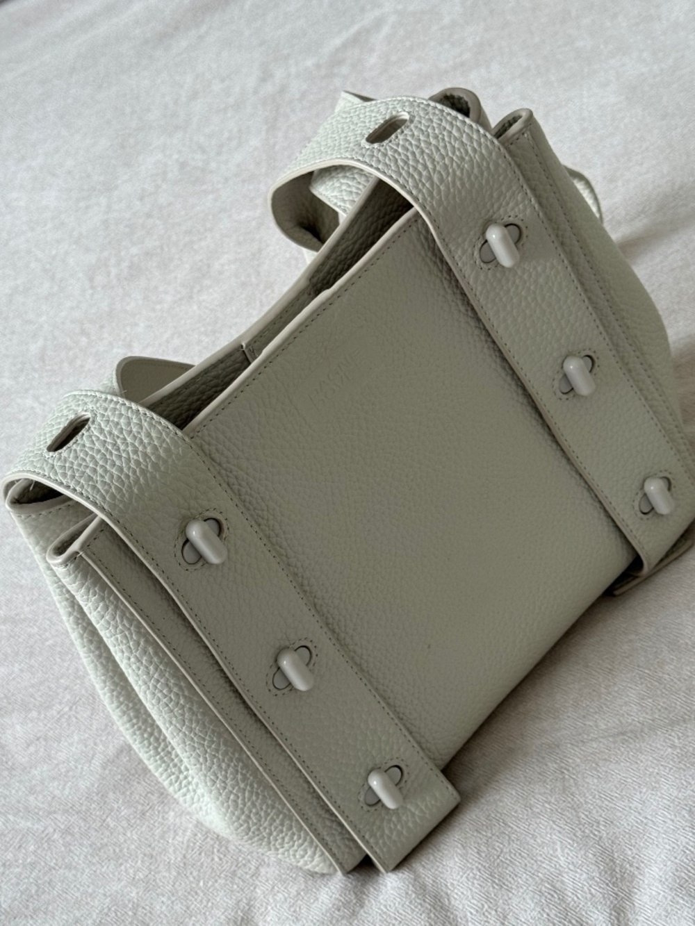 Dagne Dover Pebbled Leather Tote Bag | Light Gray Adjustable Strap Purse
